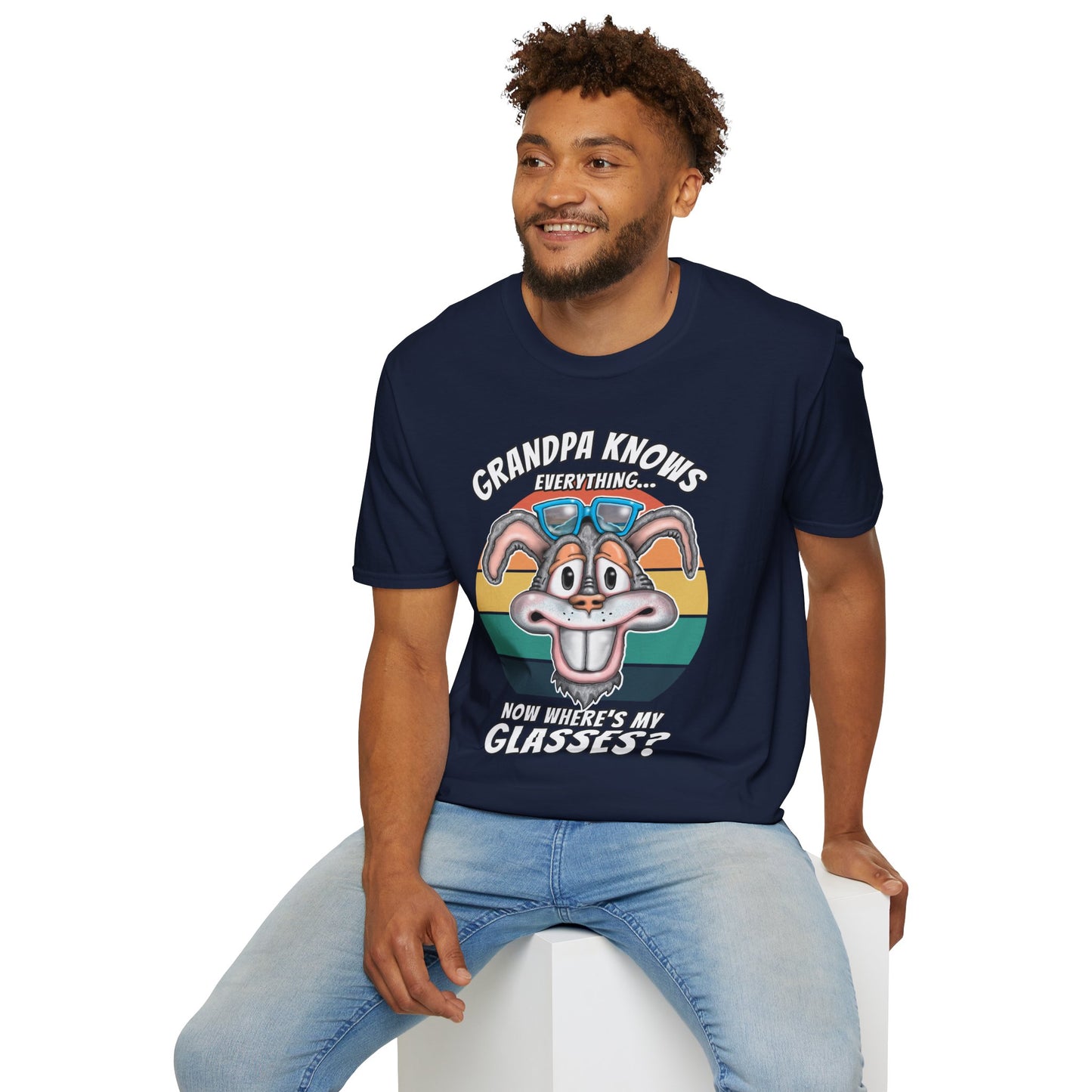 Grandpa Knows Everything T-Shirt – Funny Retro Bunny ‘Now Where’s My Glasses?’ Gift