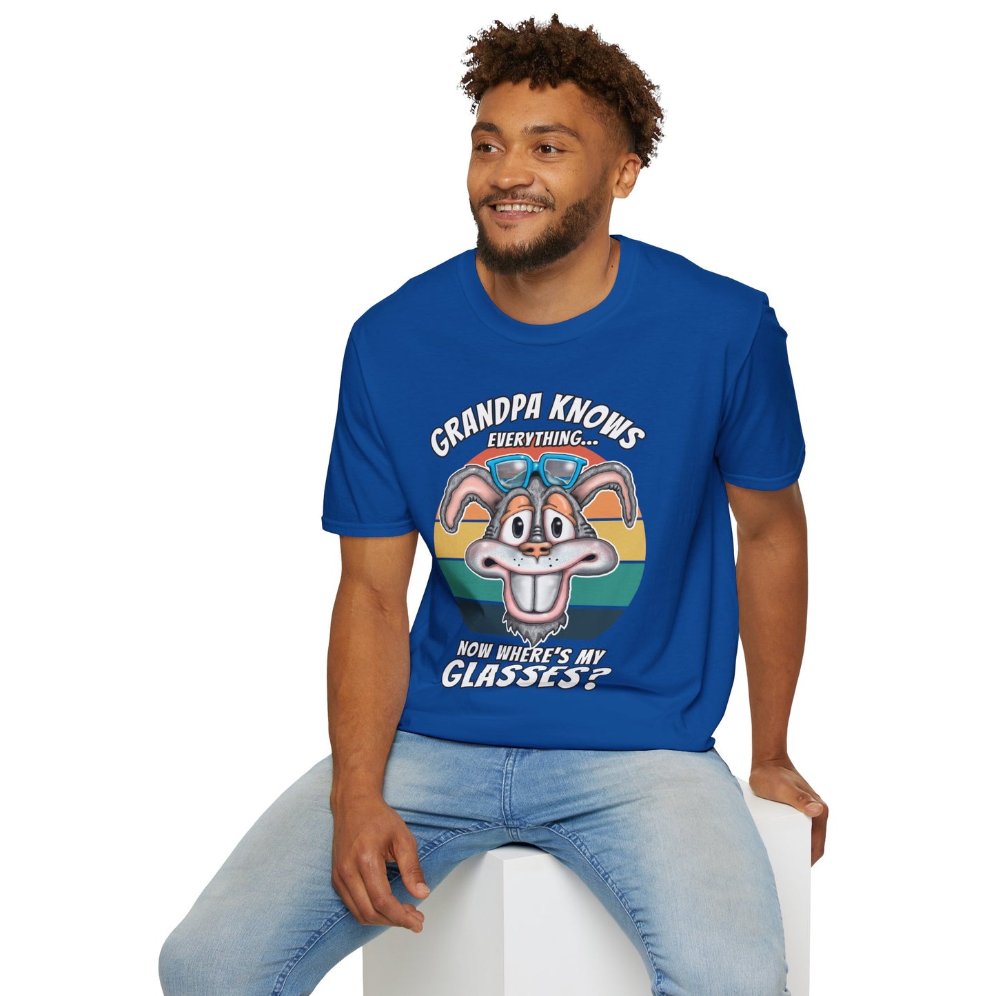 Grandpa Knows Everything T-Shirt – Funny Retro Bunny ‘Now Where’s My Glasses?’ Gift