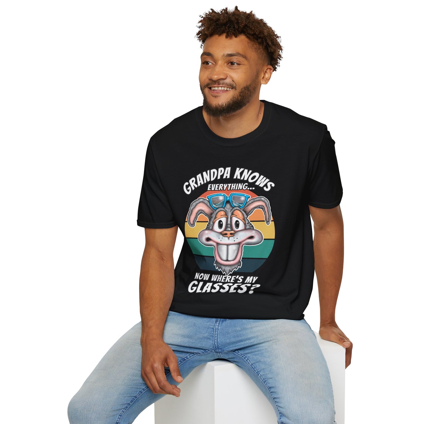 Grandpa Knows Everything T-Shirt – Funny Retro Bunny ‘Now Where’s My Glasses?’ Gift
