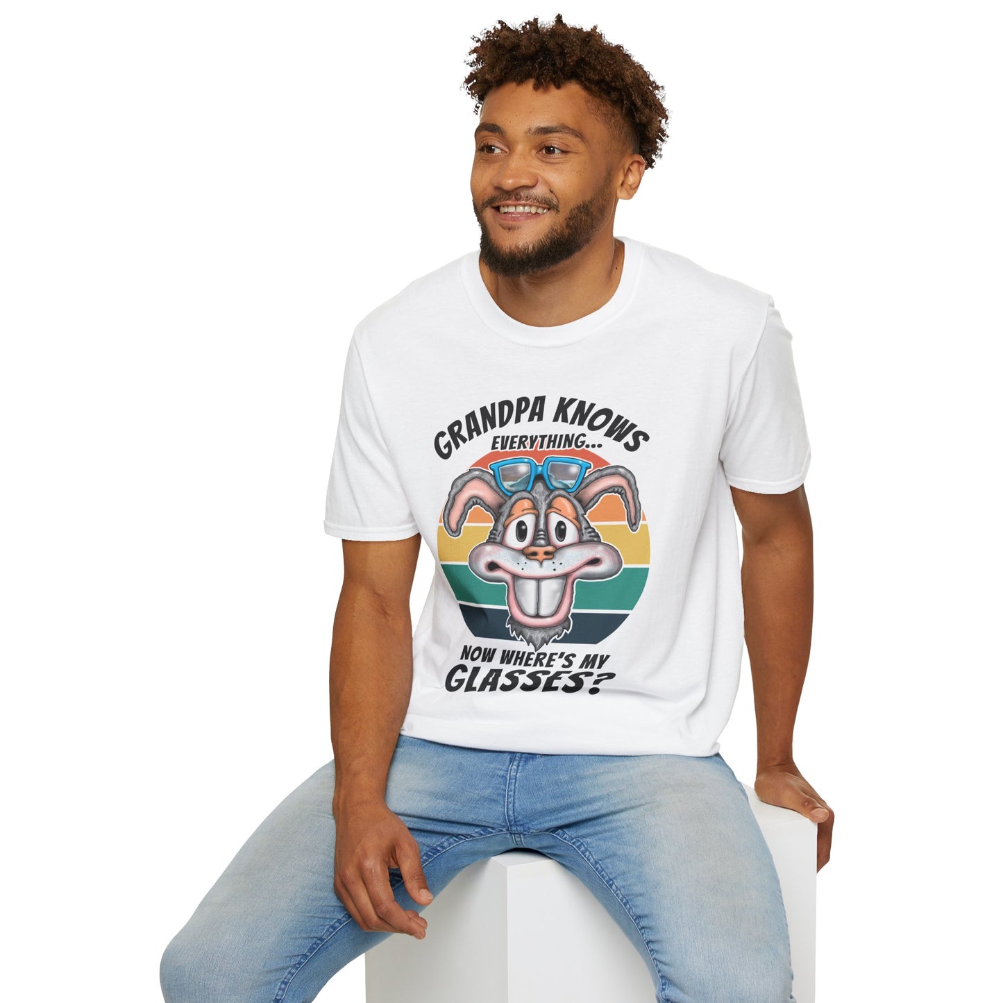 Grandpa Knows Everything T-Shirt – Funny Retro Bunny ‘Now Where’s My Glasses?’ Gift